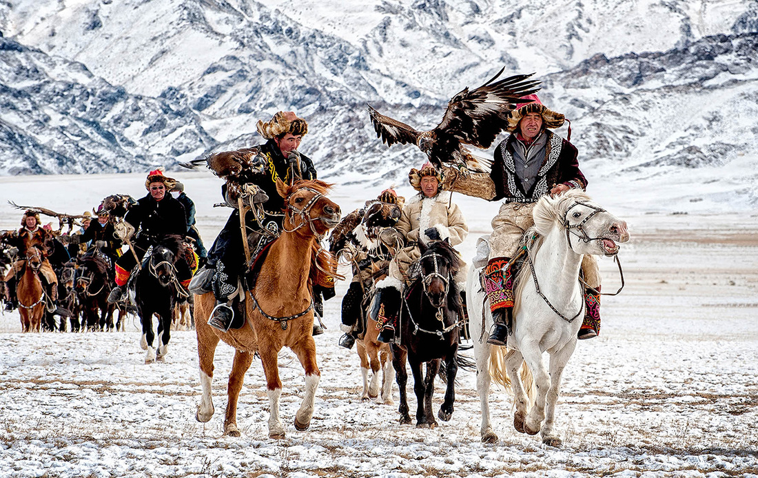 Golden Eagle Festival in Mongolia | Mongolia tours and travel